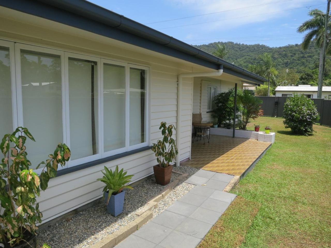 Edge Hill Clean & Green Cairns, 7 Minutes From The Airport, 7 Minutes To Cairns Cbd & Reef Fleet Terminal 外观 照片