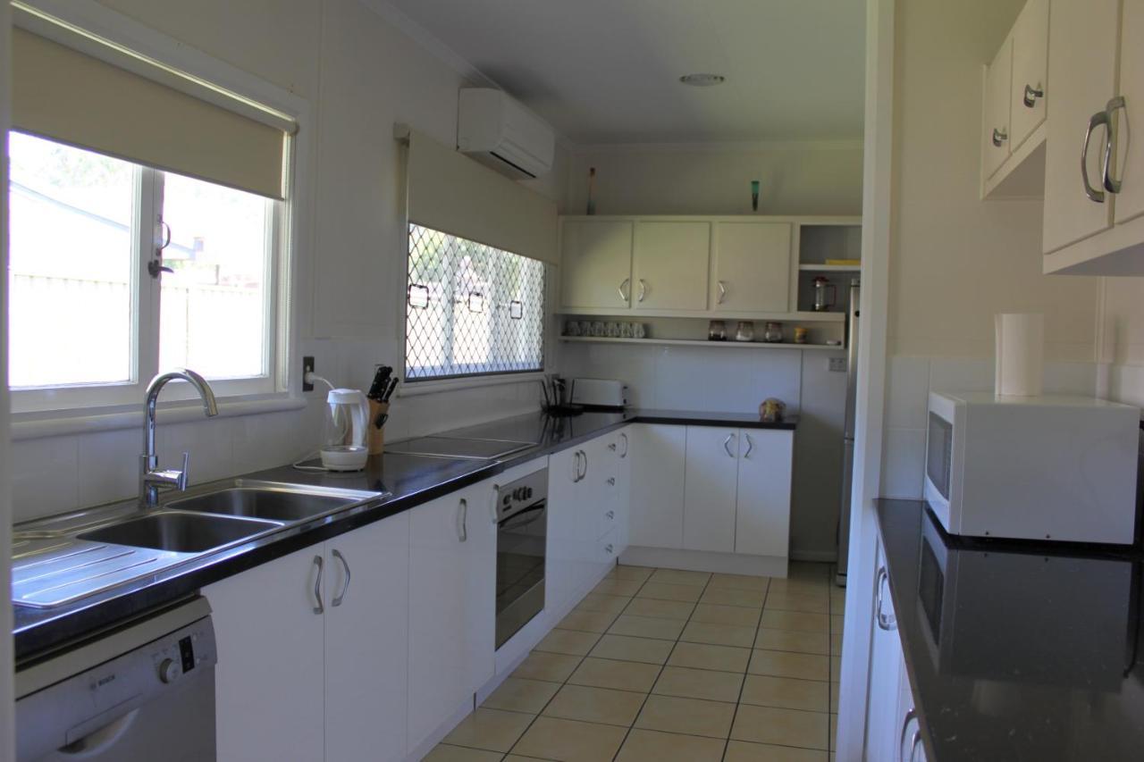 Edge Hill Clean & Green Cairns, 7 Minutes From The Airport, 7 Minutes To Cairns Cbd & Reef Fleet Terminal 外观 照片