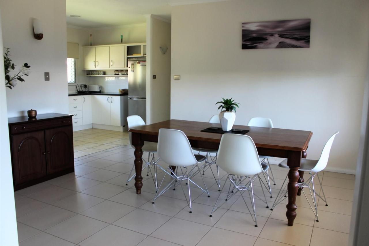 Edge Hill Clean & Green Cairns, 7 Minutes From The Airport, 7 Minutes To Cairns Cbd & Reef Fleet Terminal 外观 照片